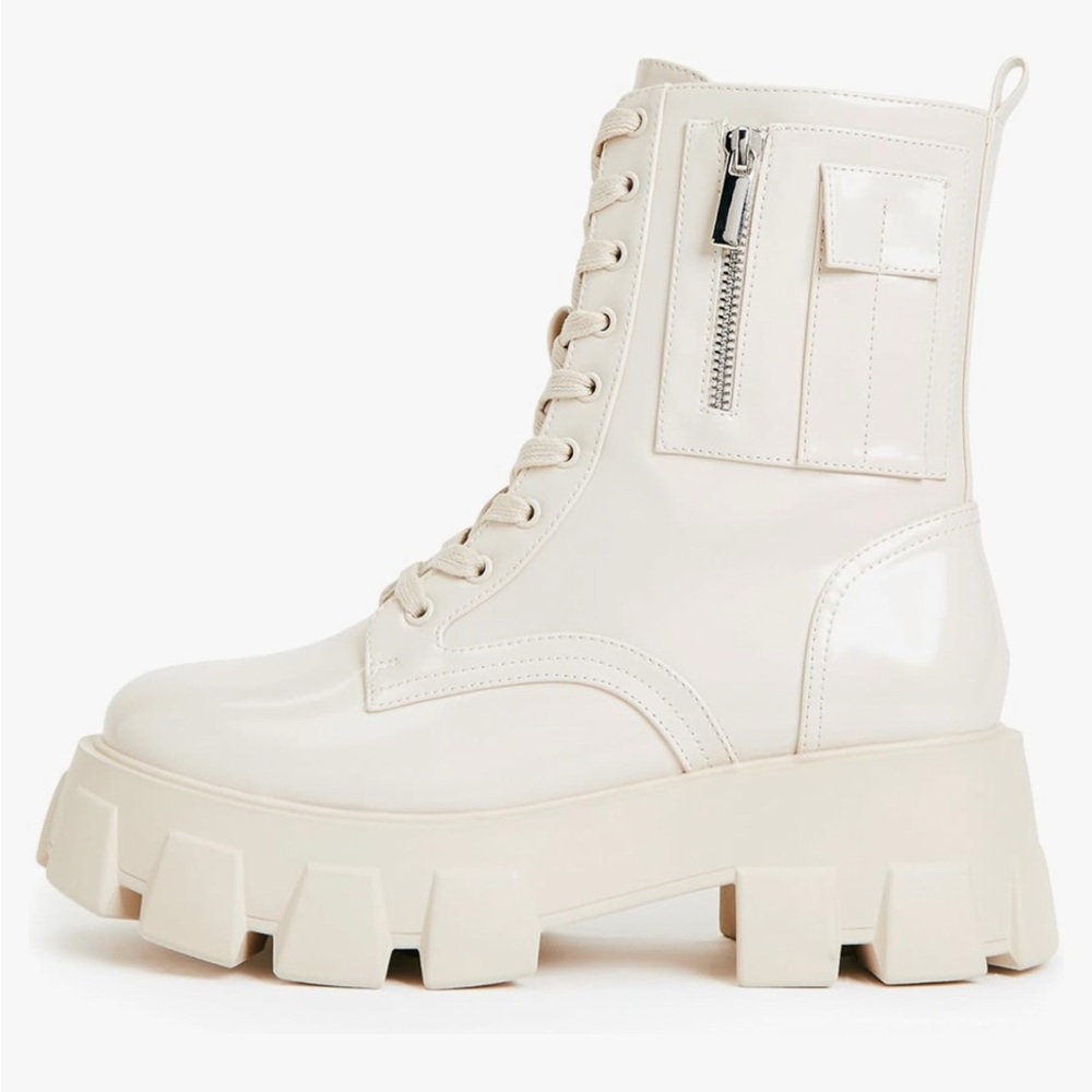 NEVER WORN Chunky Cream Combat Boots Rave